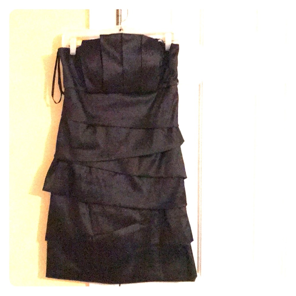 Black cocktail strapless dress!!